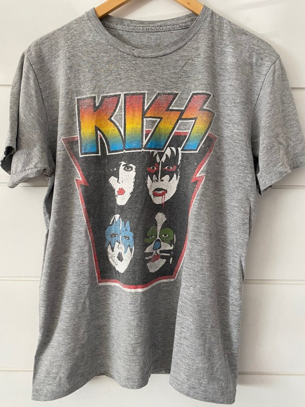 Grey Kiss Rock Band T-shirt Size Large
